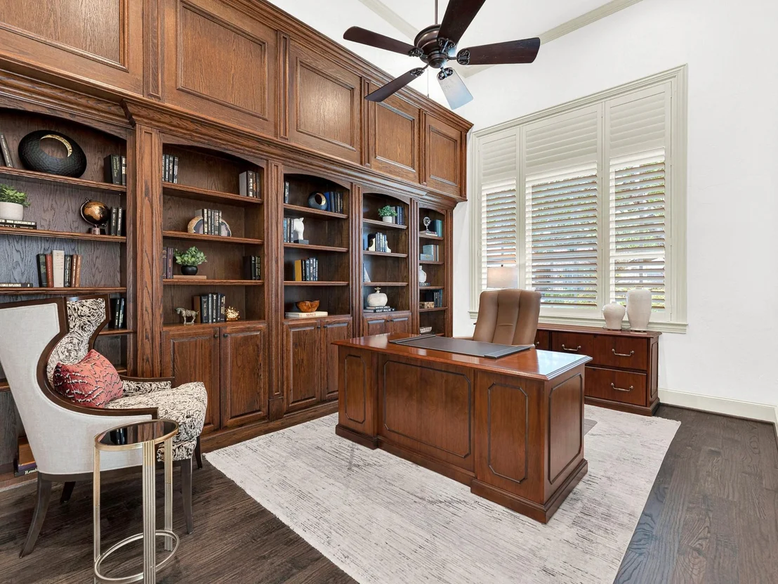 Photo of 2140 Sutton Place
