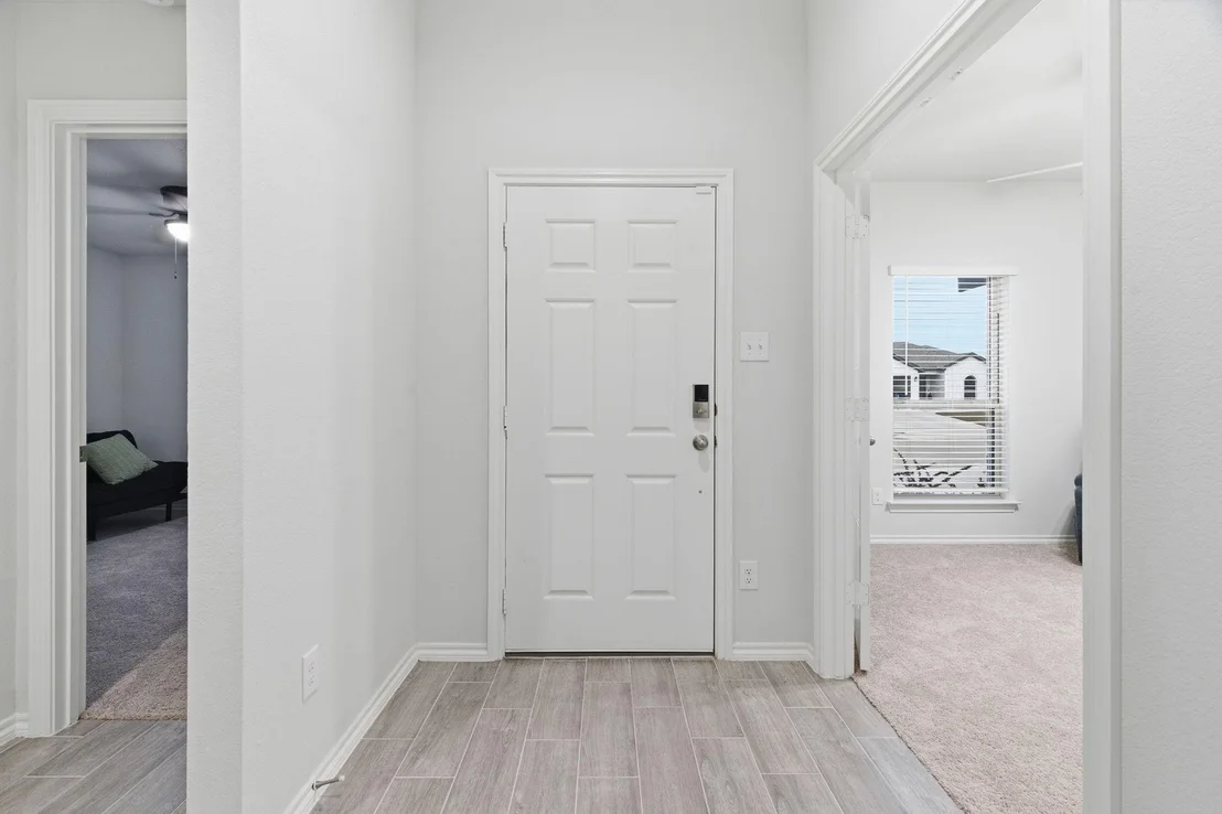 Photo of 437 Falcon Way