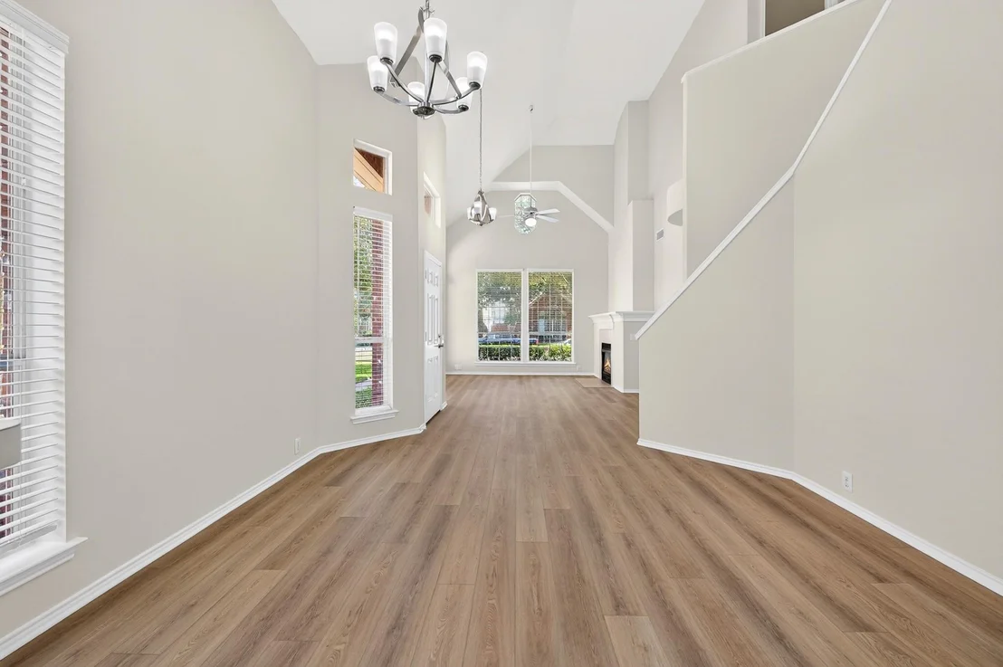 Photo of 6883 Winston Drive