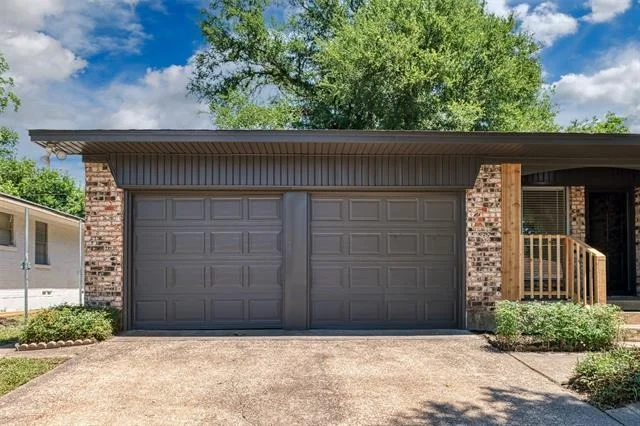 Photo of 2530 Robin Lane