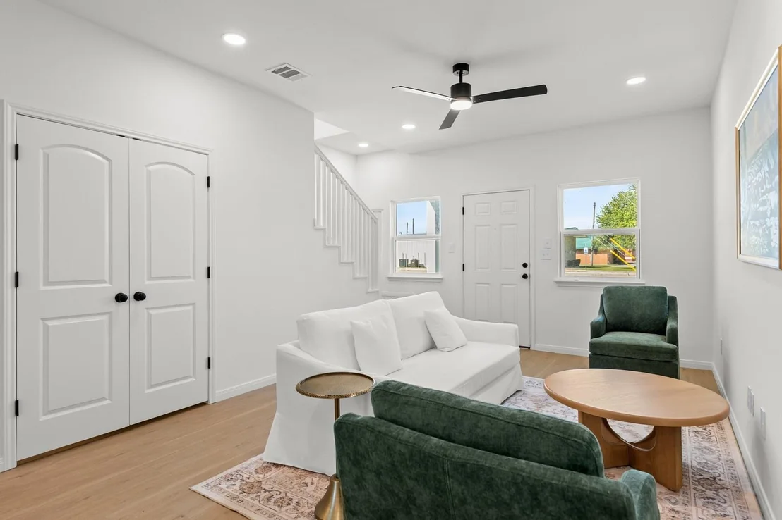 Photo of 84 Crescent
