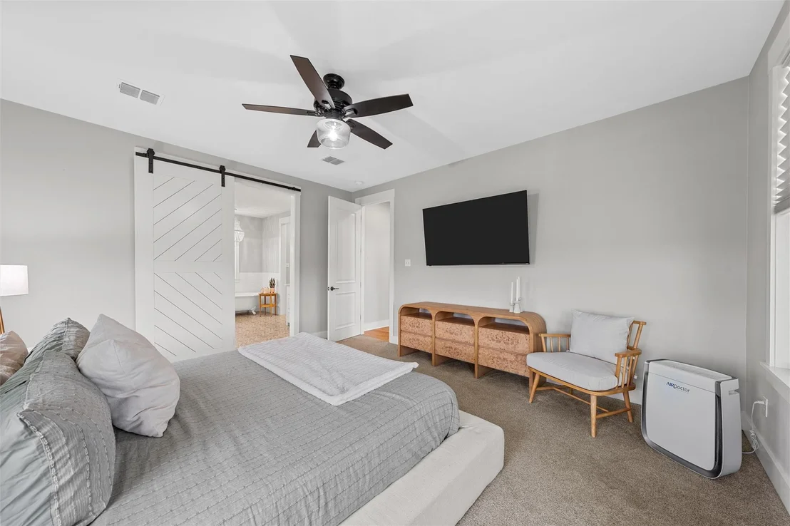 Photo of 252 Austin Hines Drive