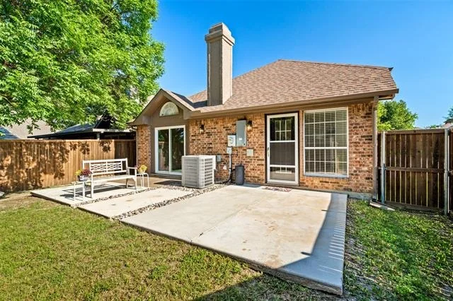 Photo of 381 Arbor Lane