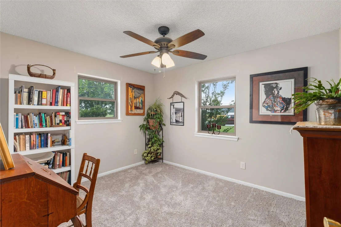 Photo of 205 longhorn dr