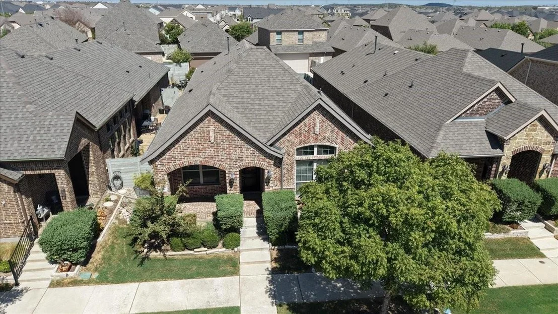 Photo of 916 Boardwalk Way