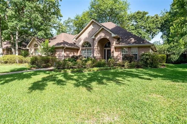 Photo of 3406 Pebblebrook Drive