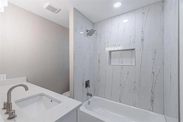 Photo of 1160 Harrison Lane
