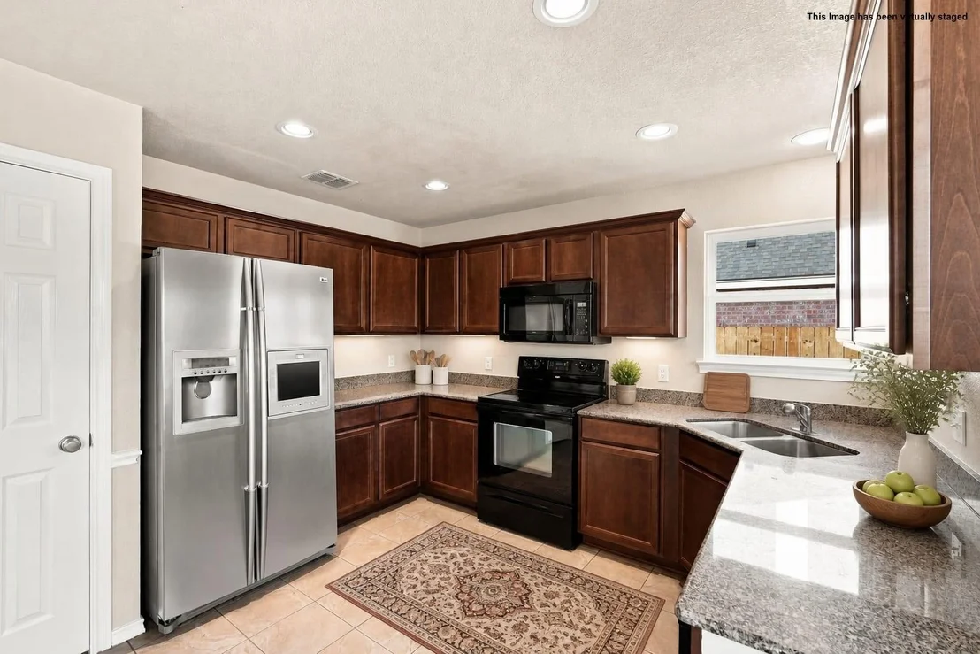Photo of 1720 Lakeway Drive