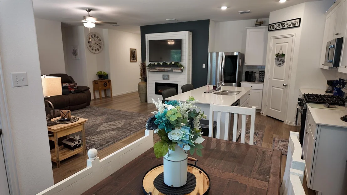 Photo of 1221 Pistachio Drive