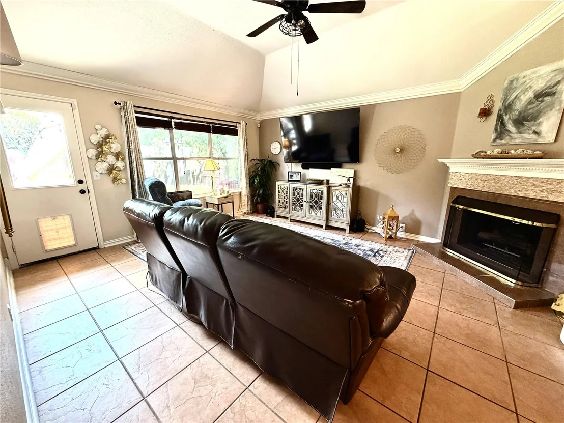 Photo of 2212 Loon Lake Road