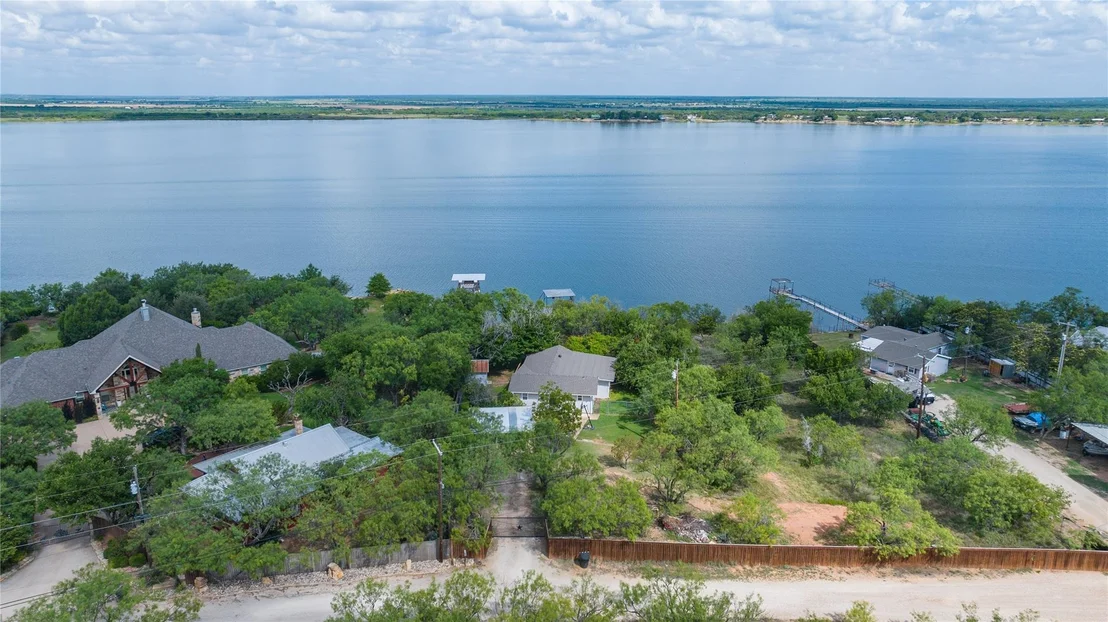 Photo of 9732 Cove Road