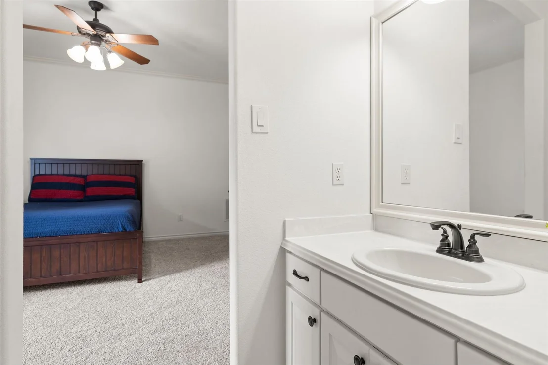Photo of 3225 Clubview Drive