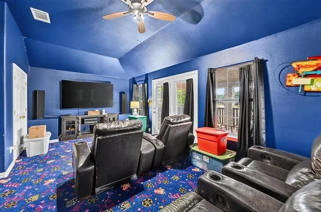 Photo of 851 Bridle Path