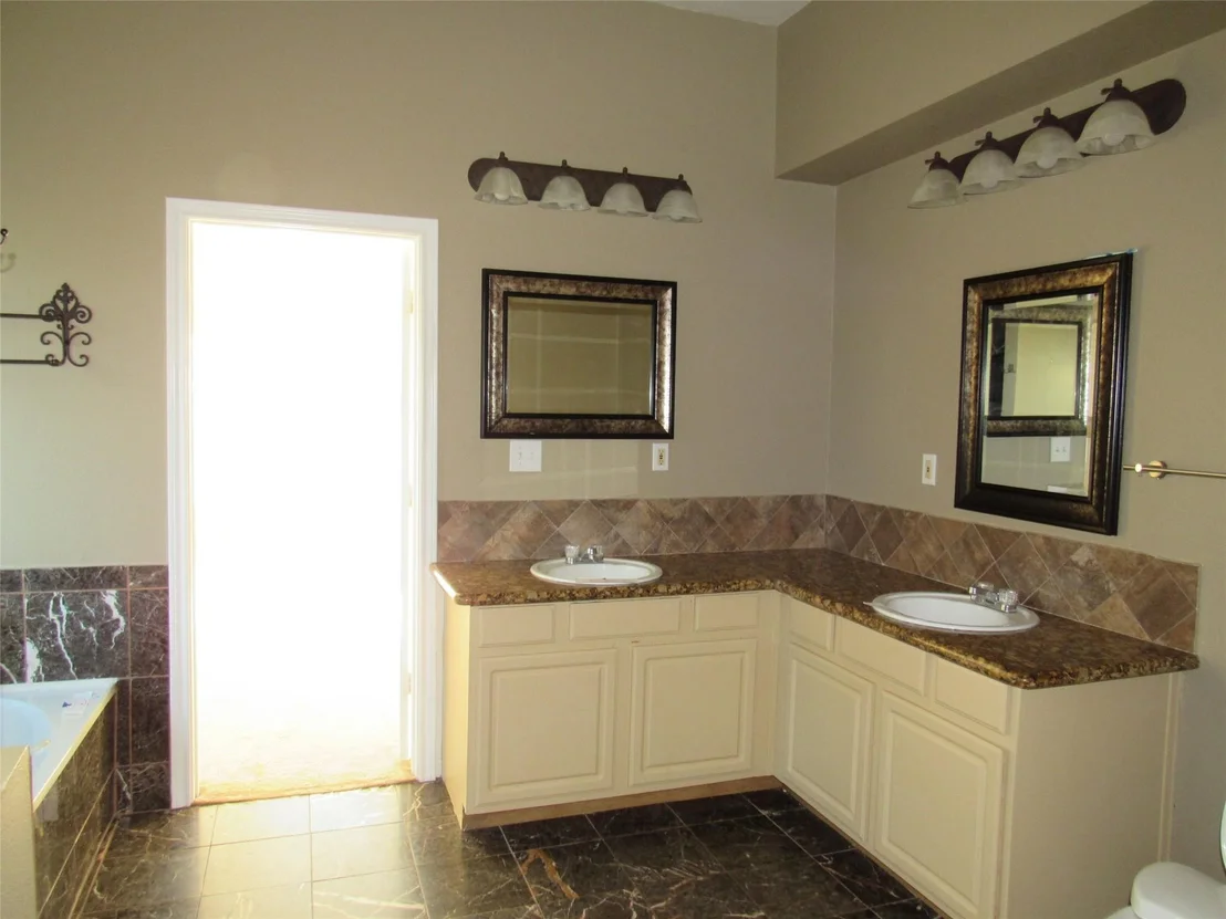 Photo of 39220 Shadow Ridge Drive