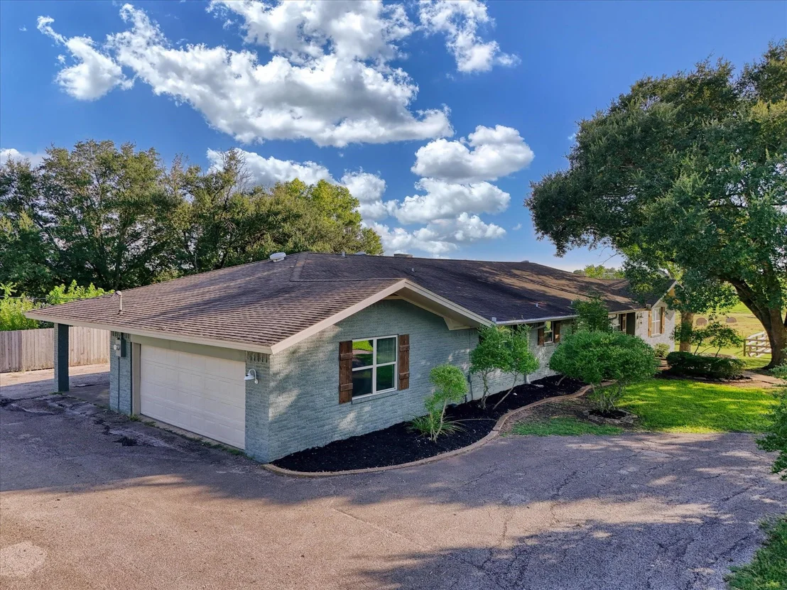 Photo of 2275 W Moonlight Drive