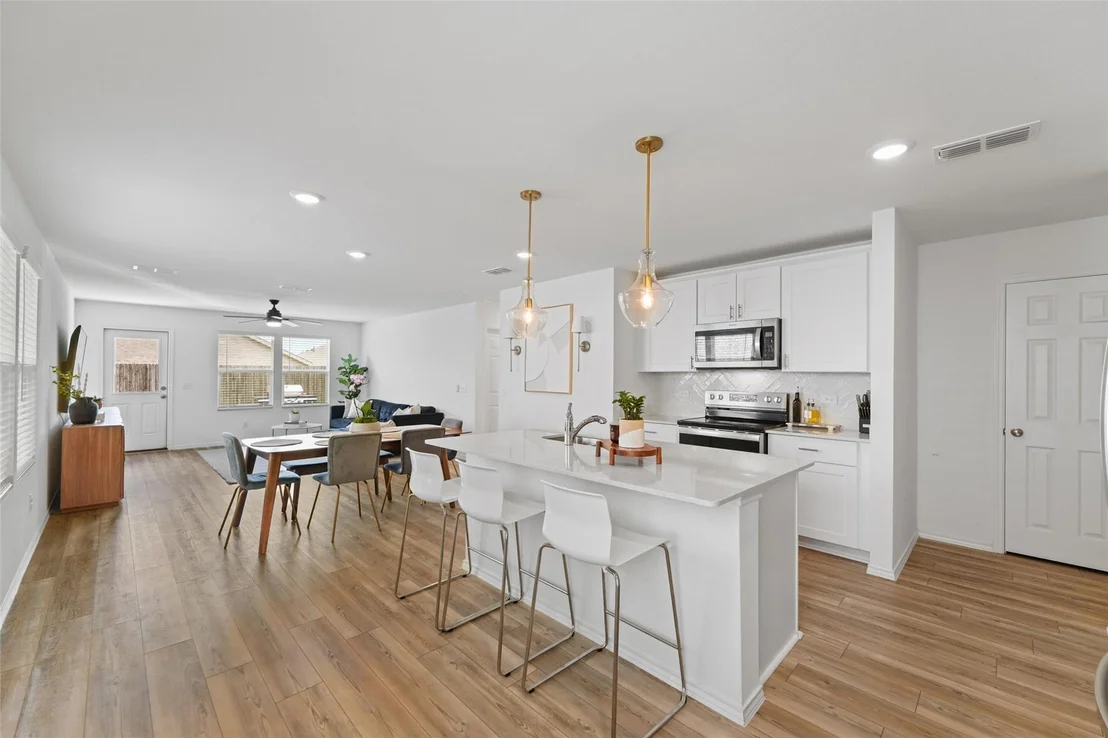 Photo of 2065 Henrietta Drive