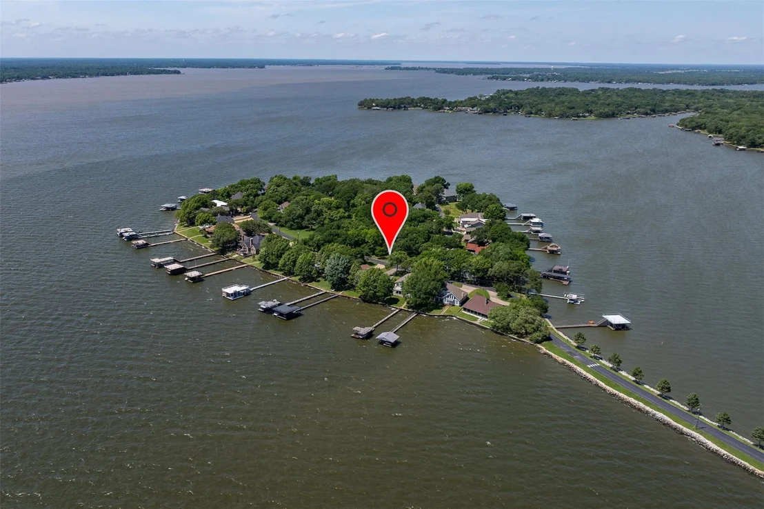 Photo of 697 Enchanted Isles Drive