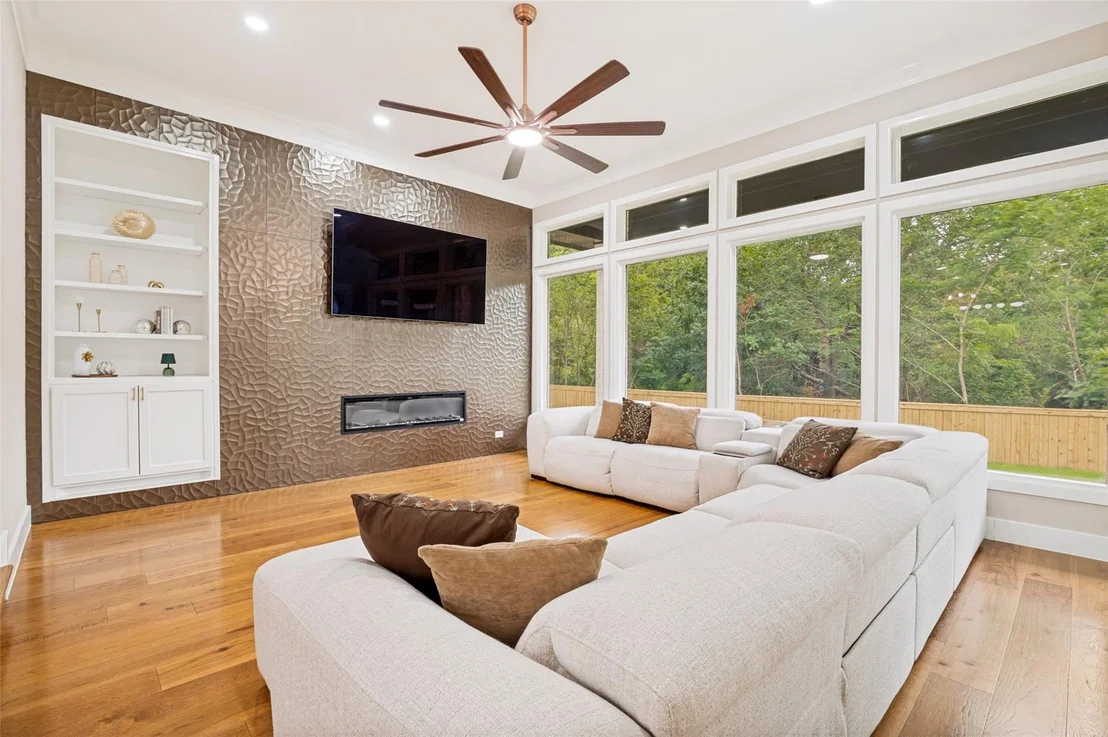 Photo of 1417 Wyndmere Drive