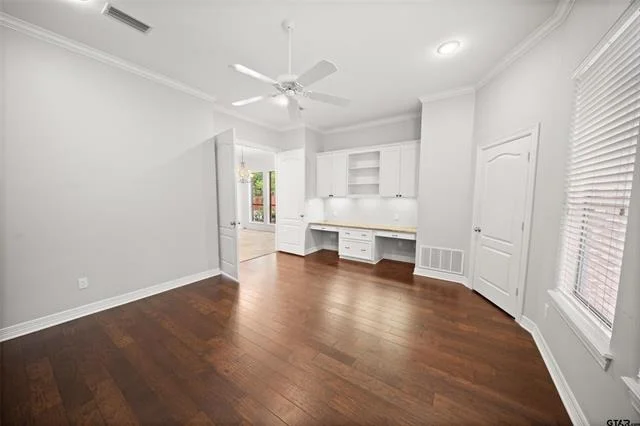 Photo of 614 Tryon Court