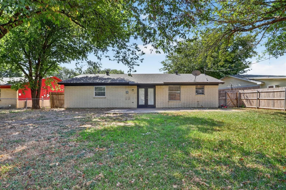 Photo of 628 Lisa Street