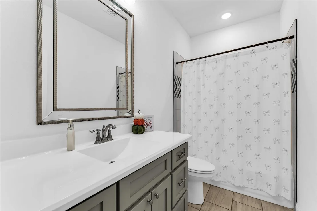 Photo of 370 Frederick Drive