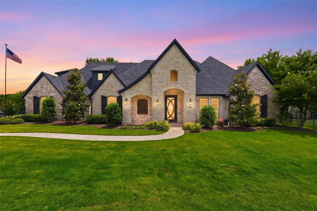 Photo of 1019 Country Way