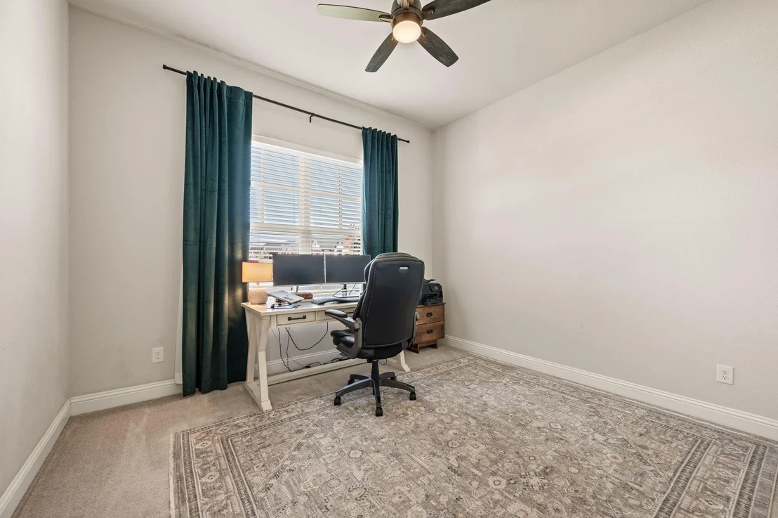 Photo of 8908 Lazy Oak Drive
