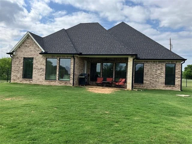 Photo of 19043 White Bluff Drive