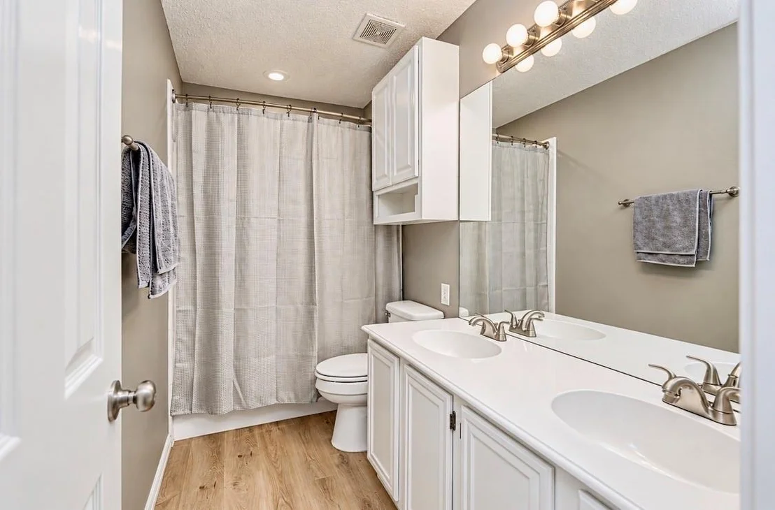 Photo of 1808 Lacey Oak Lane