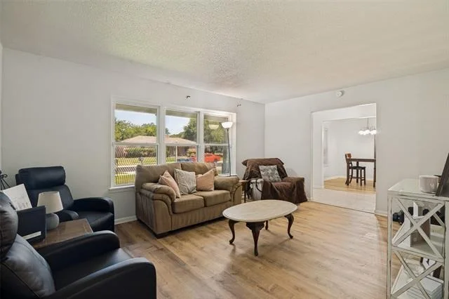 Photo of 1107 Royal Drive