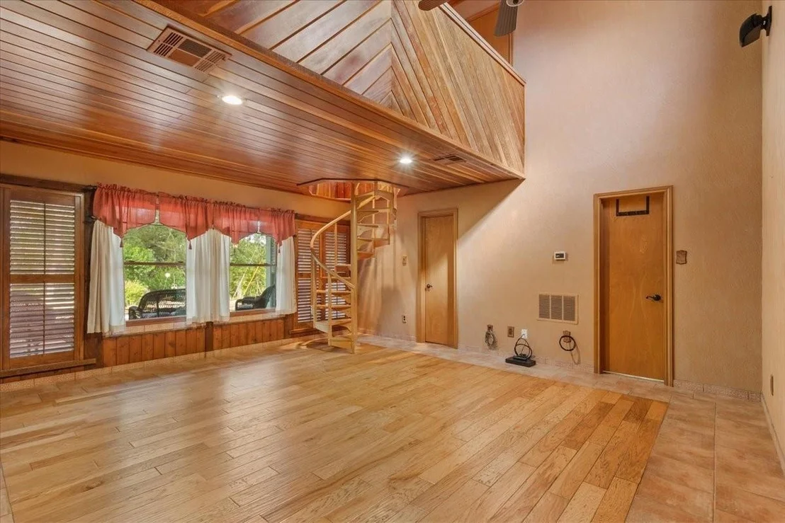 Photo of 3724 Greenleaf Drive
