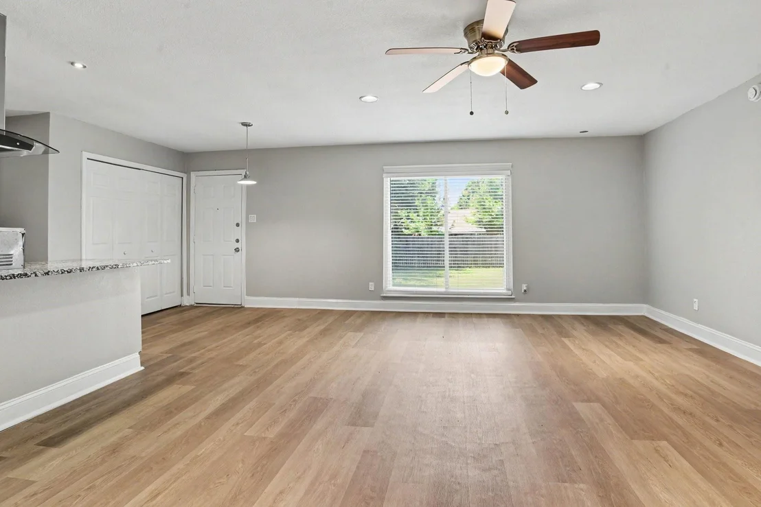 Photo of 224 Rockcrest Drive