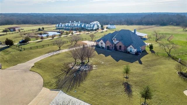 Photo of 845 Horseshoe Bend