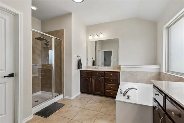 Photo of 1412 Meadowlakes Drive