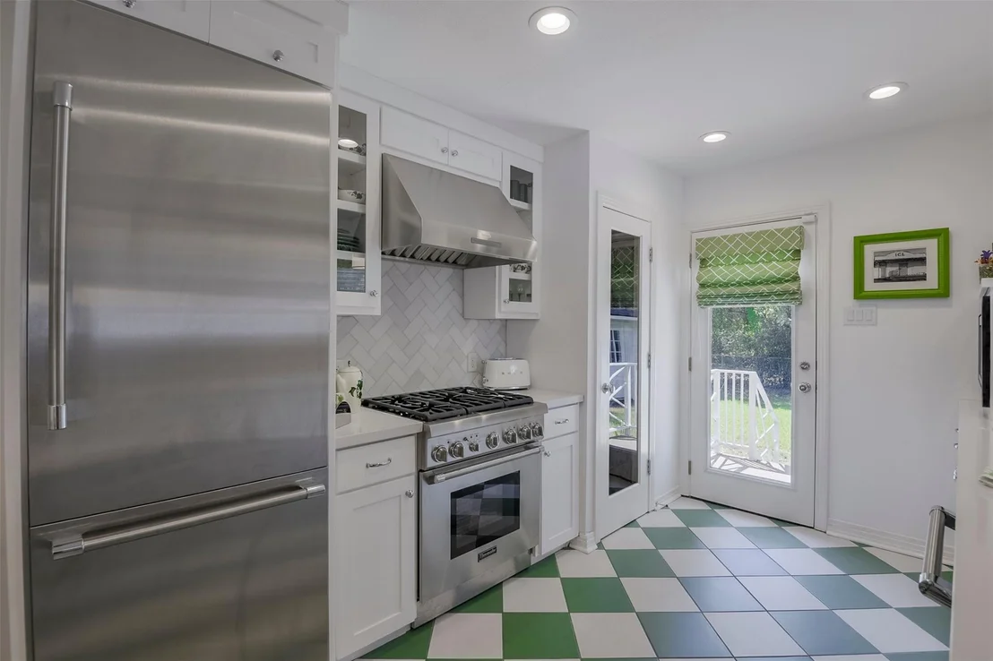 Photo of 1320 Barnes Drive