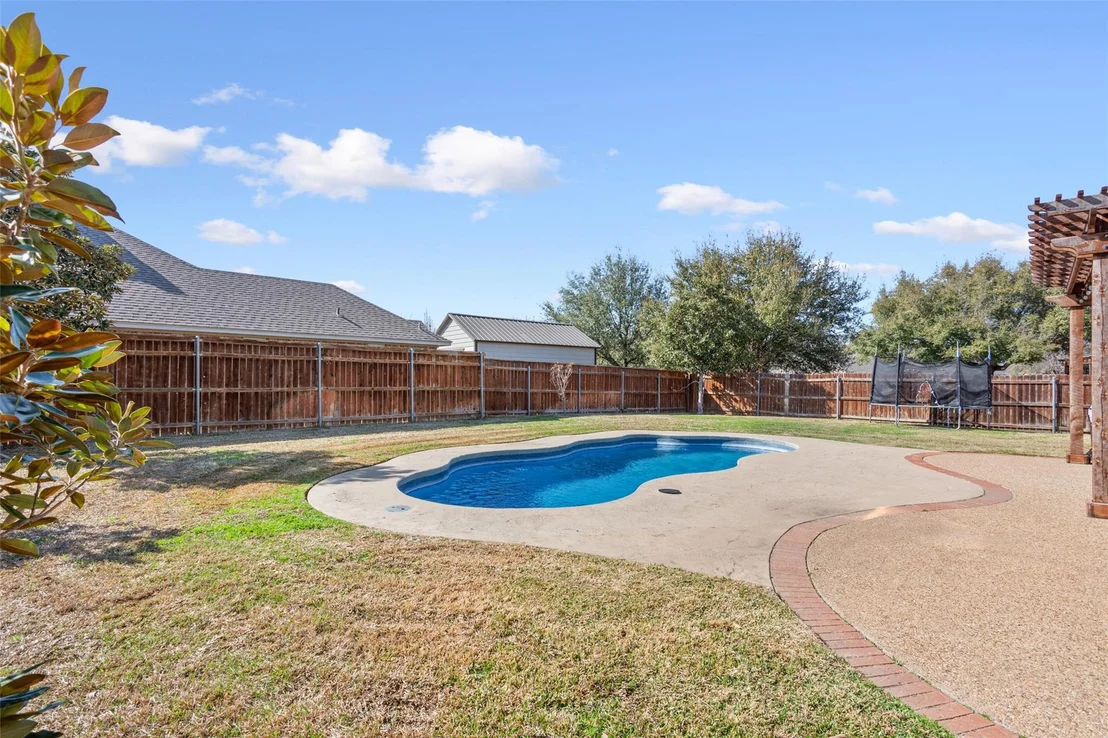 Photo of 319 Winding Creek Lane