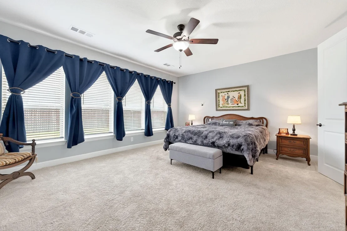 Photo of 1469 Lawnview Drive