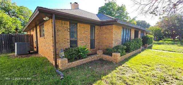 Photo of 2550 Meadow lake Drive