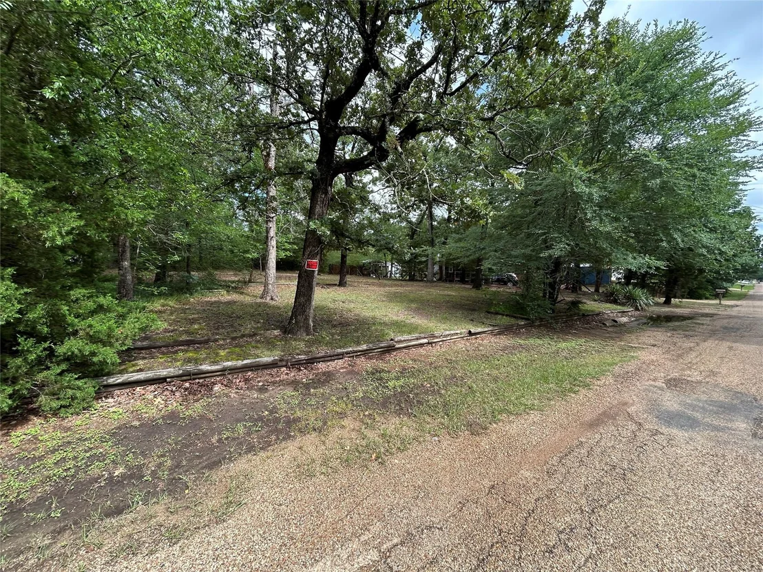 Photo of 11115 Cedar Drive