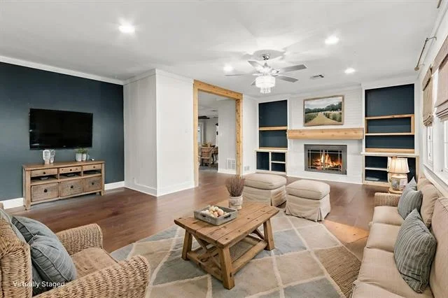 Photo of 2208 Lake Ridge Circle