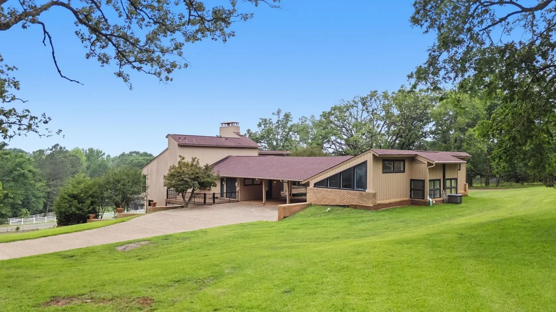 Photo of 13610 CR 283 N