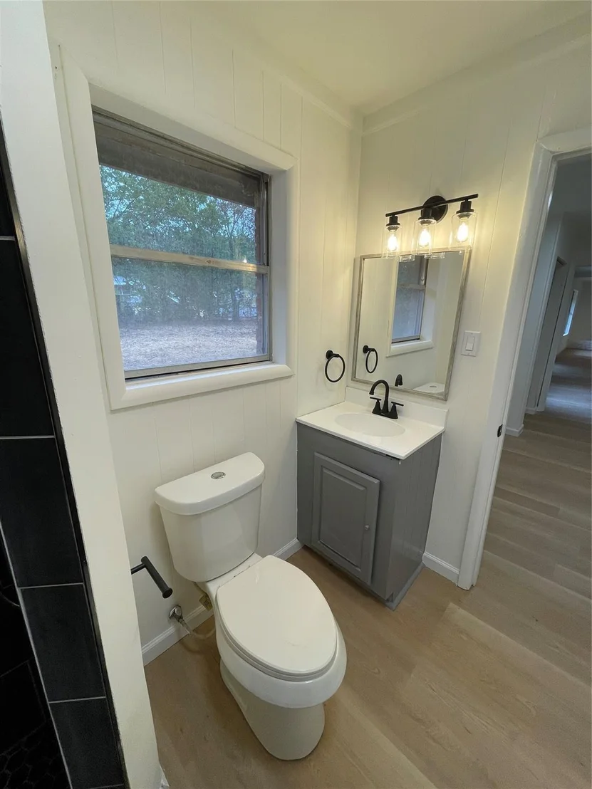 Photo of 107 Dyck