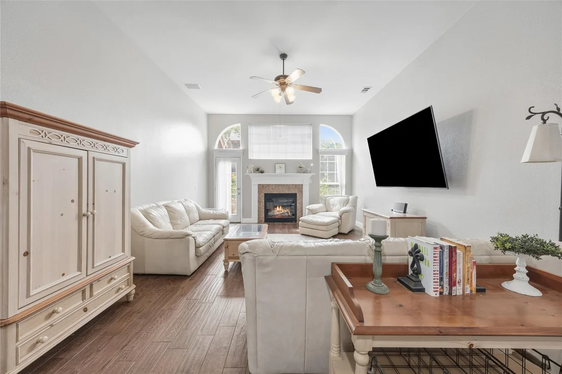 Photo of 1004 Dover Heights Trail