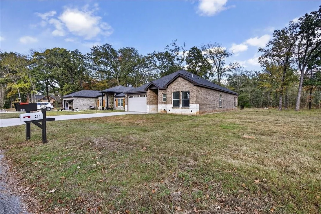 Photo of 206 Parkside Drive