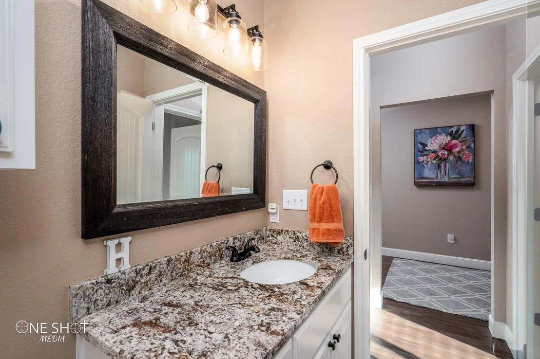 Photo of 3102 Oakley