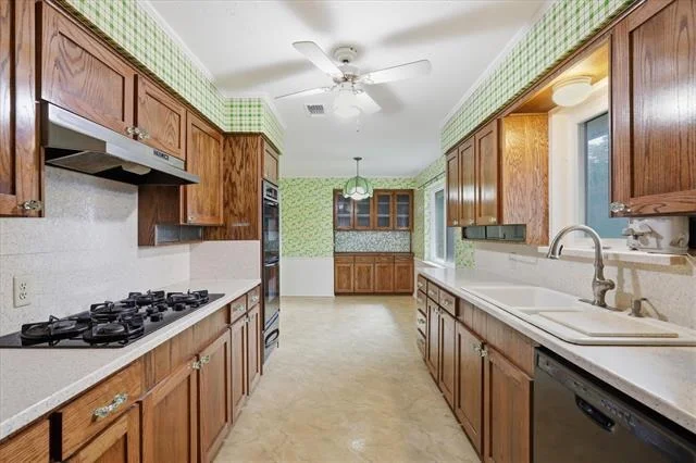 Photo of 1512 Cliffbrook Drive