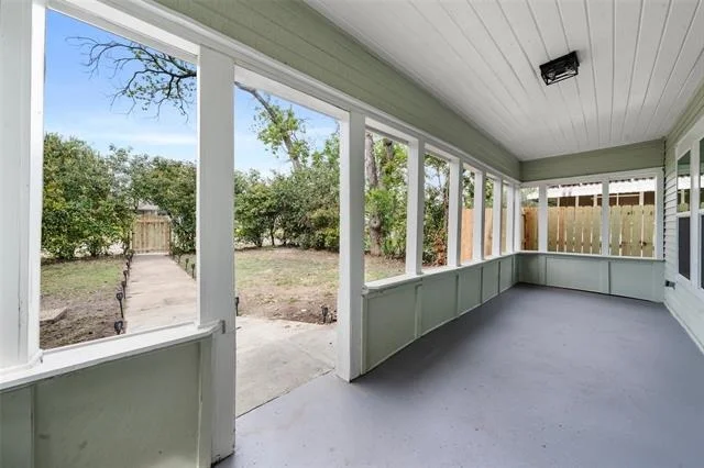 Photo of 3112 Homan Avenue