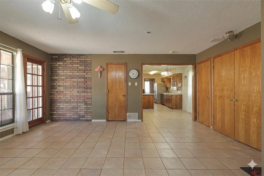 Photo of 338 Marriott Lane
