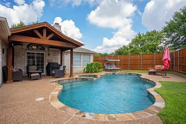 Photo of 741 Whitman Drive