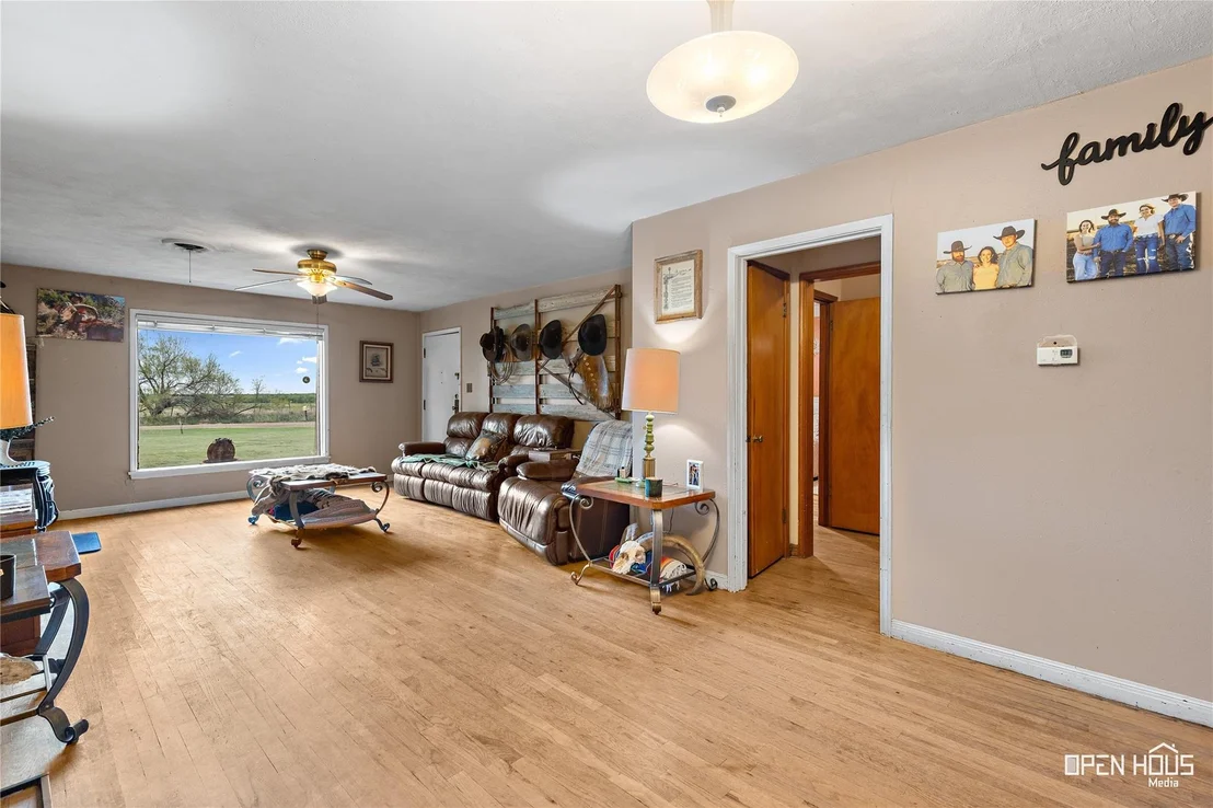 Photo of 1593 Irvin Road